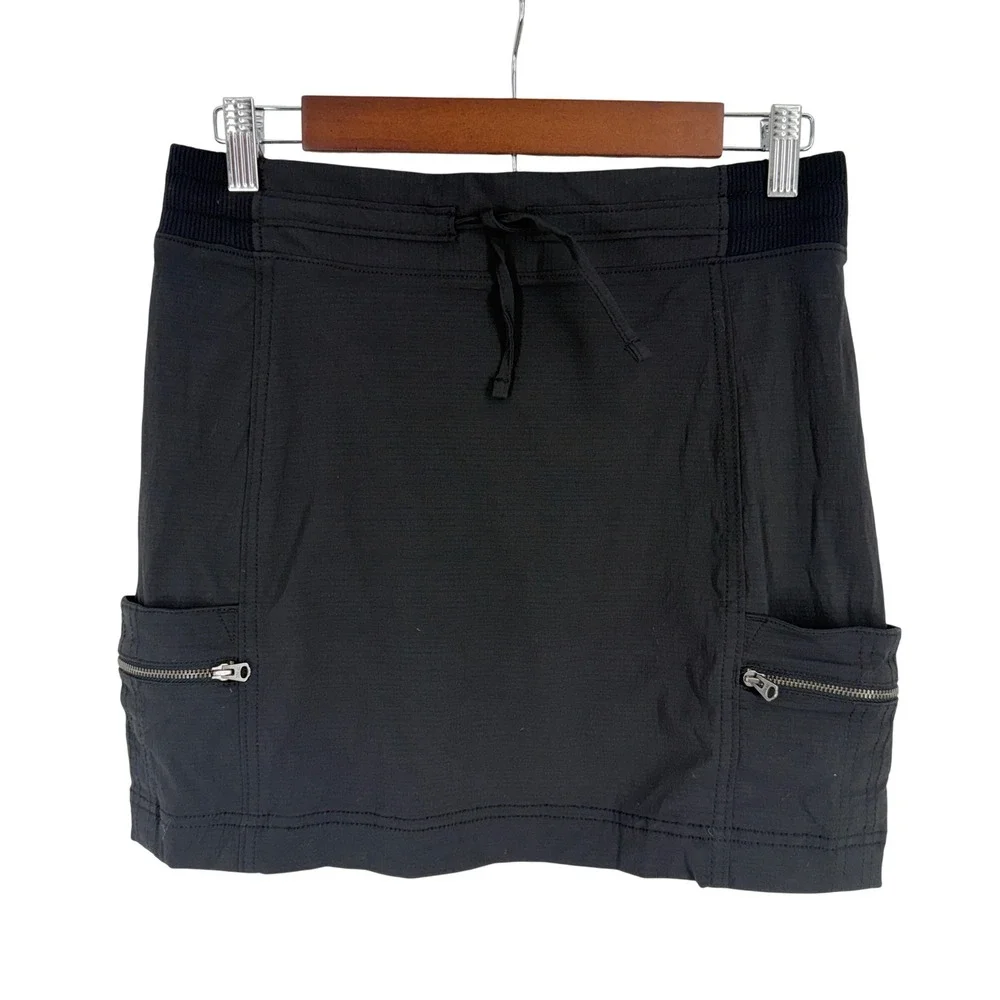 Athleta Black Trekkie‎ Skort Hiking Athletic Skirt Built-in Shorts 537174-01